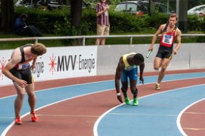 九游下载官方正版-体育产业创新论坛讨论赛事商业模式新趋势，体育产业发展论坛