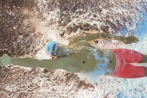 九游网游官网-传承与创新：球星退役后对足球的影响，球员退役后靠什么生存